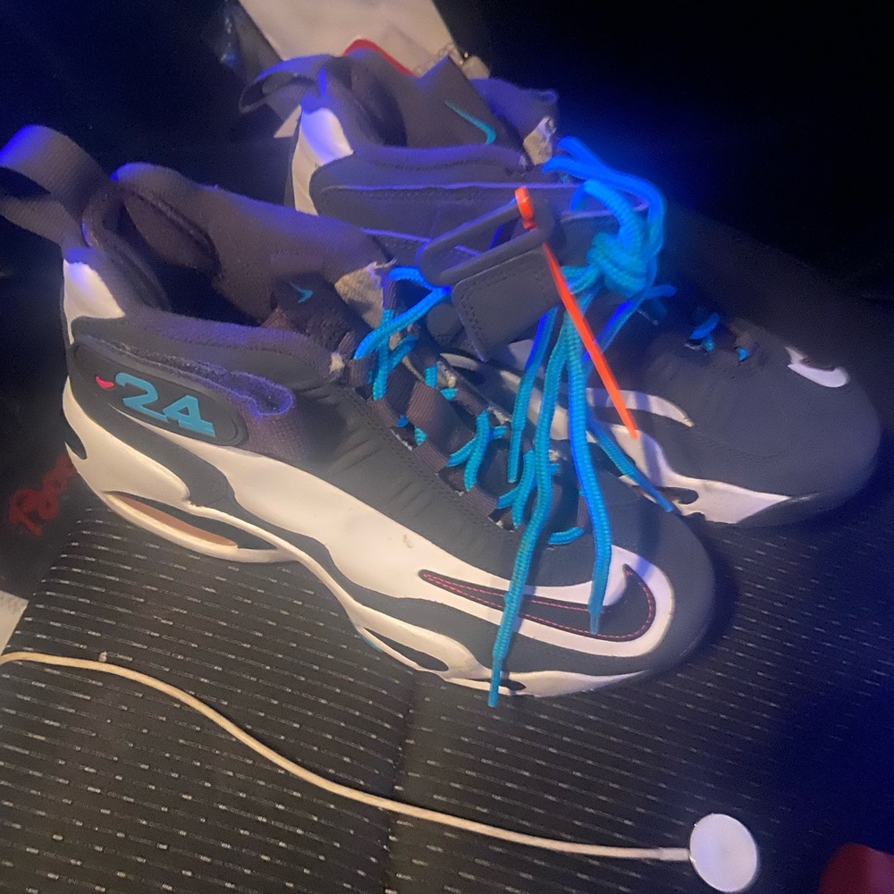 Nike 6y Ken Griffey jrs classics